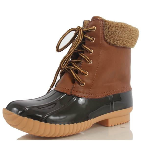 Shoes - RESTOCK! Tan Faux Leather Faux Fur Cuff Duck Boot
